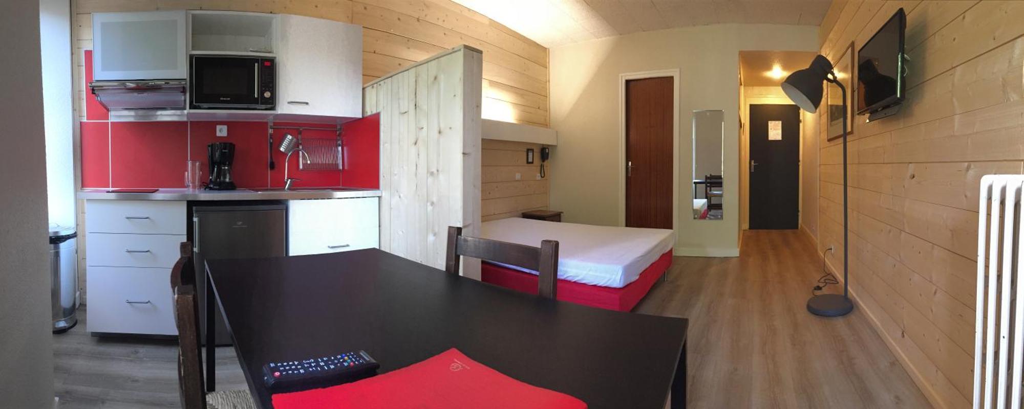 Aparthotel Le Petit Train Bagnères-de-Luchon Zimmer foto