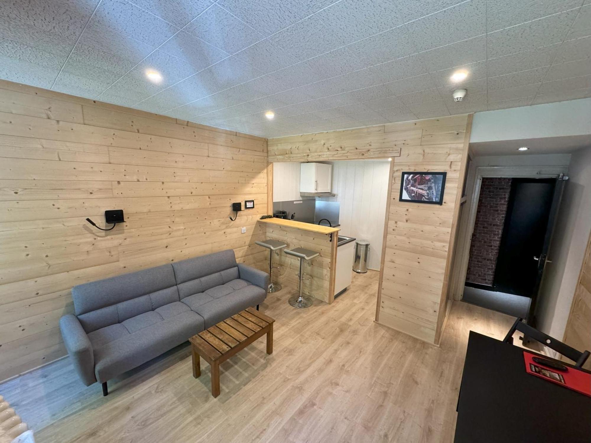 Aparthotel Le Petit Train Bagnères-de-Luchon Exterior foto